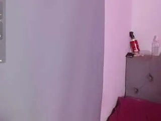 Offline red-moon1 on CamSoda