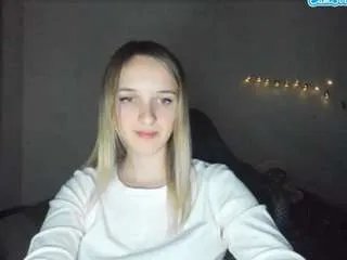 Freechat rousereedd on CamSoda