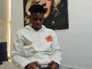 Offline royce-ebony on CamSoda