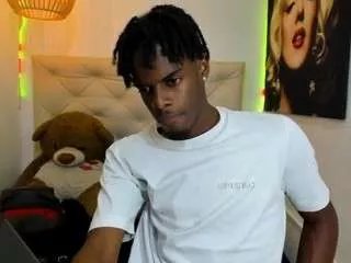 Offline royce-ebony on CamSoda