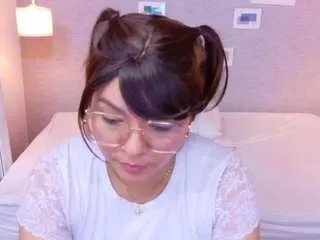 sally-harper on CamSoda 