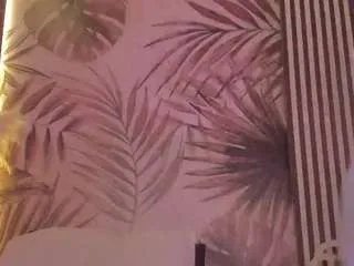 samaantha-white on CamSoda 