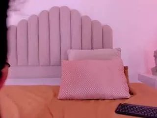 Offline sarita-duque on CamSoda