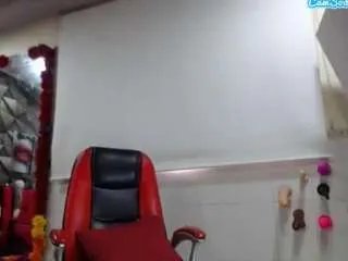 Freechat sexy-matute on CamSoda