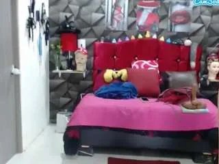 Freechat sexy-matute on CamSoda