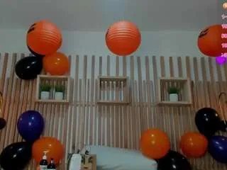 Offline sharon-fennel on CamSoda