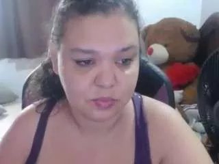 Offline star-red-cams on CamSoda