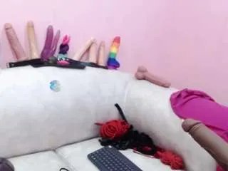 Offline suckerdrool on CamSoda