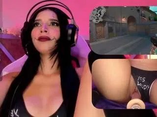 Offline sweetiecloe on CamSoda