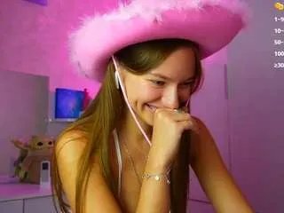 Offline sweetkittyyyy on CamSoda