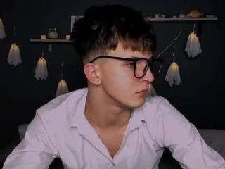 Offline travis-wolf on CamSoda