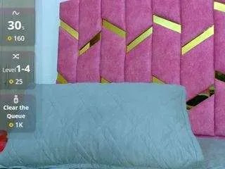 Offline valentinarivas on CamSoda