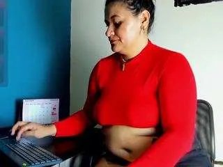 Offline valeria-rivera1 on CamSoda
