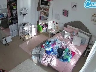 Freechat voyeurcam-hornyhostel-02 on CamSoda