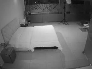 Freechat voyeurcam-jb-bondage on CamSoda