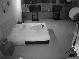 Freechat voyeurcam-jb-bondage on CamSoda