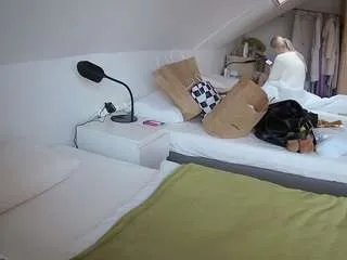 Offline voyeurcam-julmodels-bed-4 on CamSoda