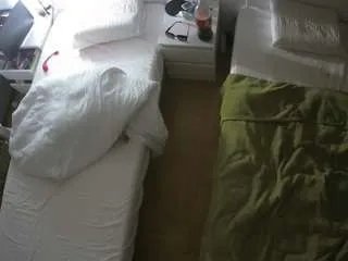 Offline voyeurcam-julmodels-bed-5 on CamSoda