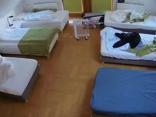 Offline voyeurcam-julmodels-bed-6 on CamSoda