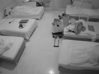 Offline voyeurcam-julmodels-bed-6 on CamSoda