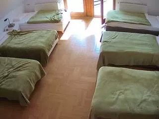 Offline voyeurcam-julmodels-bed-6 on CamSoda