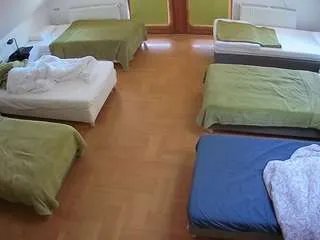 Offline voyeurcam-julmodels-bed-6 on CamSoda