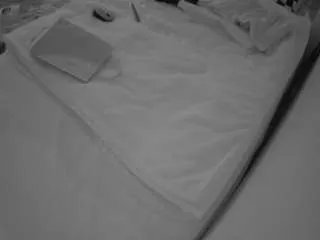Offline voyeurcam-julmodels-whitebed-1 on CamSoda