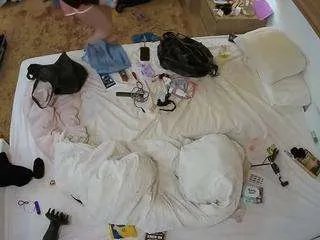 Offline voyeurcam-julmodels-whitebed-3 on CamSoda