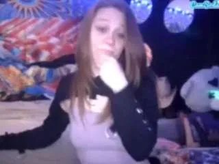 Offline whosplayingwithfire on CamSoda