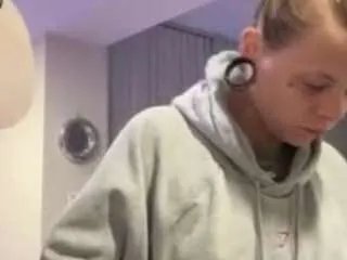 Offline xojennifoxx on CamSoda