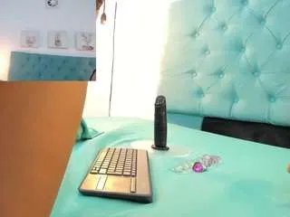Offline yurlycardona on CamSoda