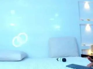 Freechat zenda-evans on CamSoda