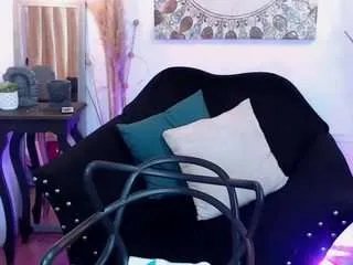 Freechat zharaboom on CamSoda