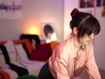 Freechat _blackbee_ on Chaturbate