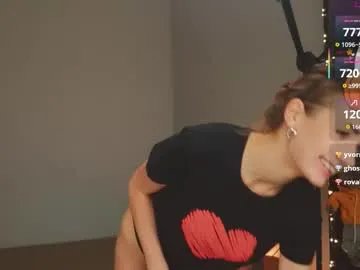 Freechat bananya_kitty on Chaturbate