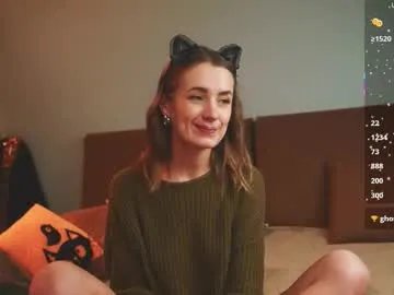 Freechat bananya_kitty on Chaturbate