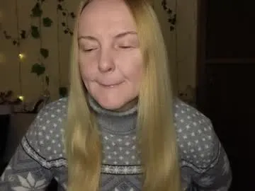 bella_hadatt