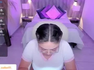 Freechat emmy_walker1 on Chaturbate