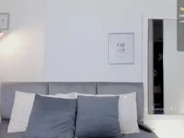 Freechat hannaos on Chaturbate