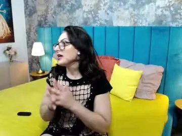 Freechat lisacroft on Chaturbate