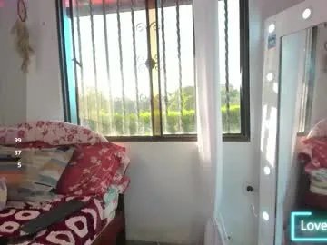 Freechat lissa_petitee on Chaturbate