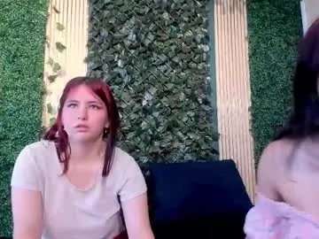Freechat lucy_and_karoline on Chaturbate