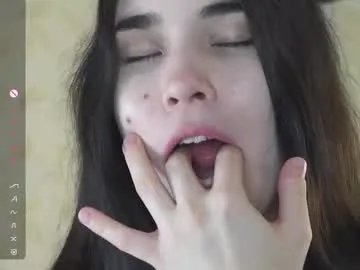 Freechat lynngroves on Chaturbate