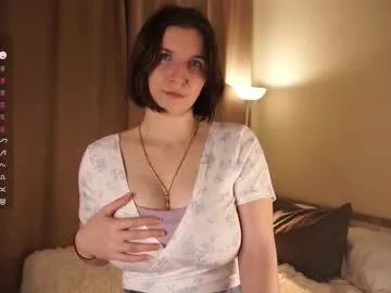 Freechat lynngroves on Chaturbate