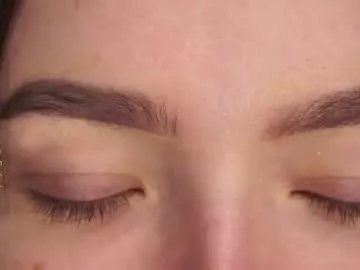 Freechat lynngroves on Chaturbate