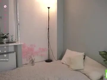 Freechat lynngroves on Chaturbate