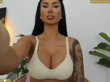 Freechat misspinkroom on Chaturbate