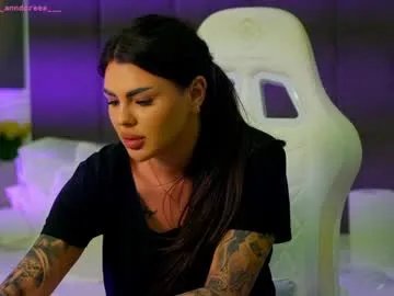 Freechat perfectt33n on Chaturbate