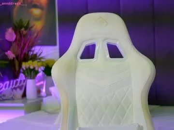 Freechat perfectt33n on Chaturbate