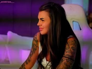 Freechat perfectt33n on Chaturbate